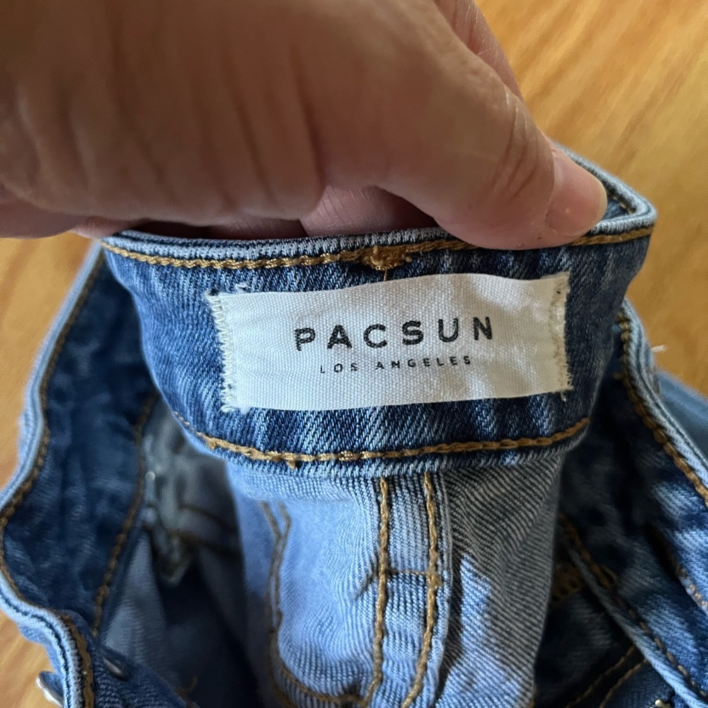 Pacsun high rise MOM jean. Size 28.